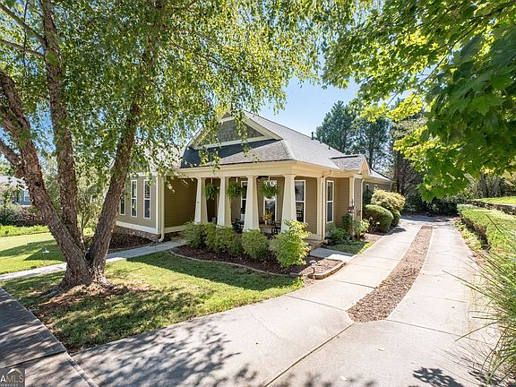 3rd image of 170 Ryan Ln