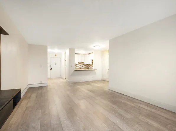 7855 Blvd East image 6 of 20