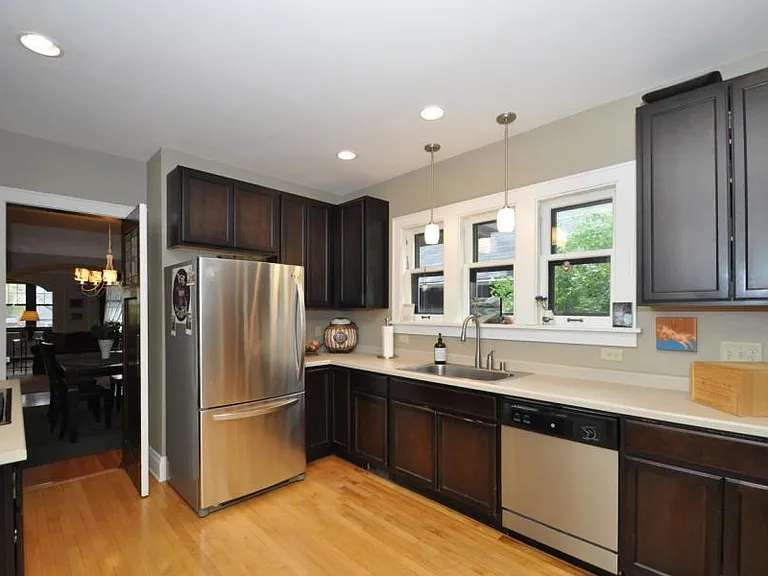 2745-2747 N Downer Ave #2747 - UPPER — Photo 8