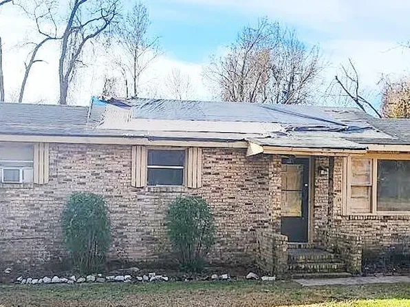 135 Autumn Dr, Vicksburg, MS 39180