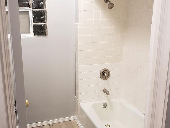 5th image of 4346 N Wolcott Ave #1