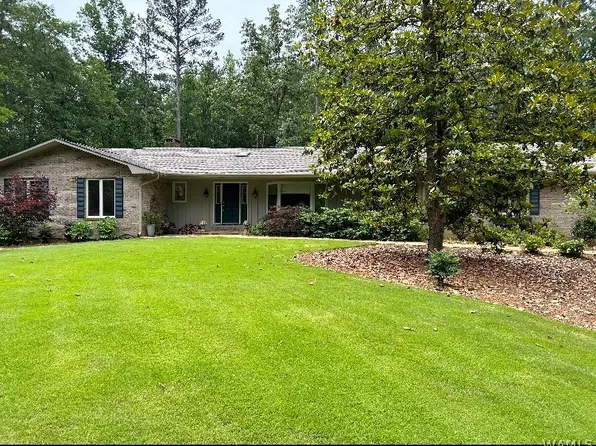 623 10th St NW, Fayette, AL 35555