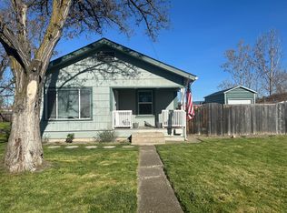 2560 Tennessee Dr, Medford, OR 97501