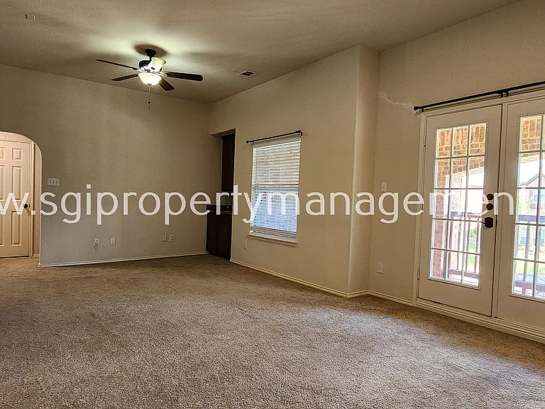 12032 Henderson Dr — Photo 24