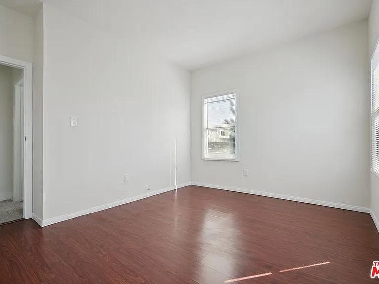 1464 3/4 W 35th Pl — Photo 21