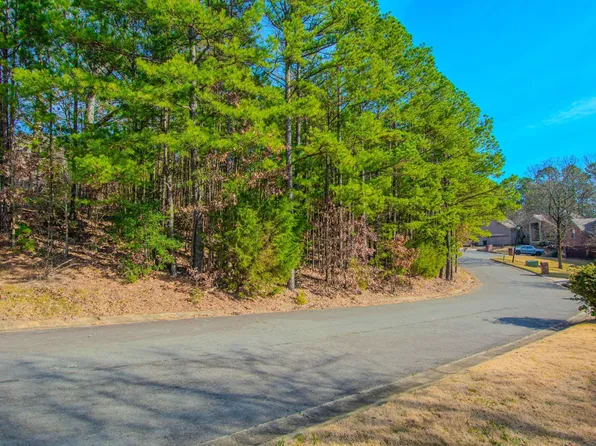 5 Wellington Woods Ct, Little Rock, AR 72211