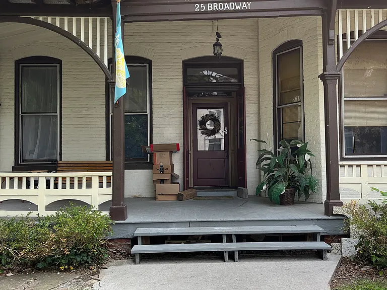 25 Broadway — Photo 13