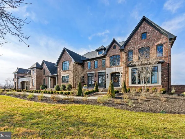 21051 Saint Louis Rd, Middleburg, VA 20117