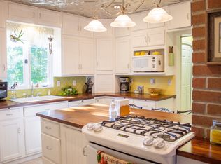 721 Rannells Rd, Manhattan, KS 66502