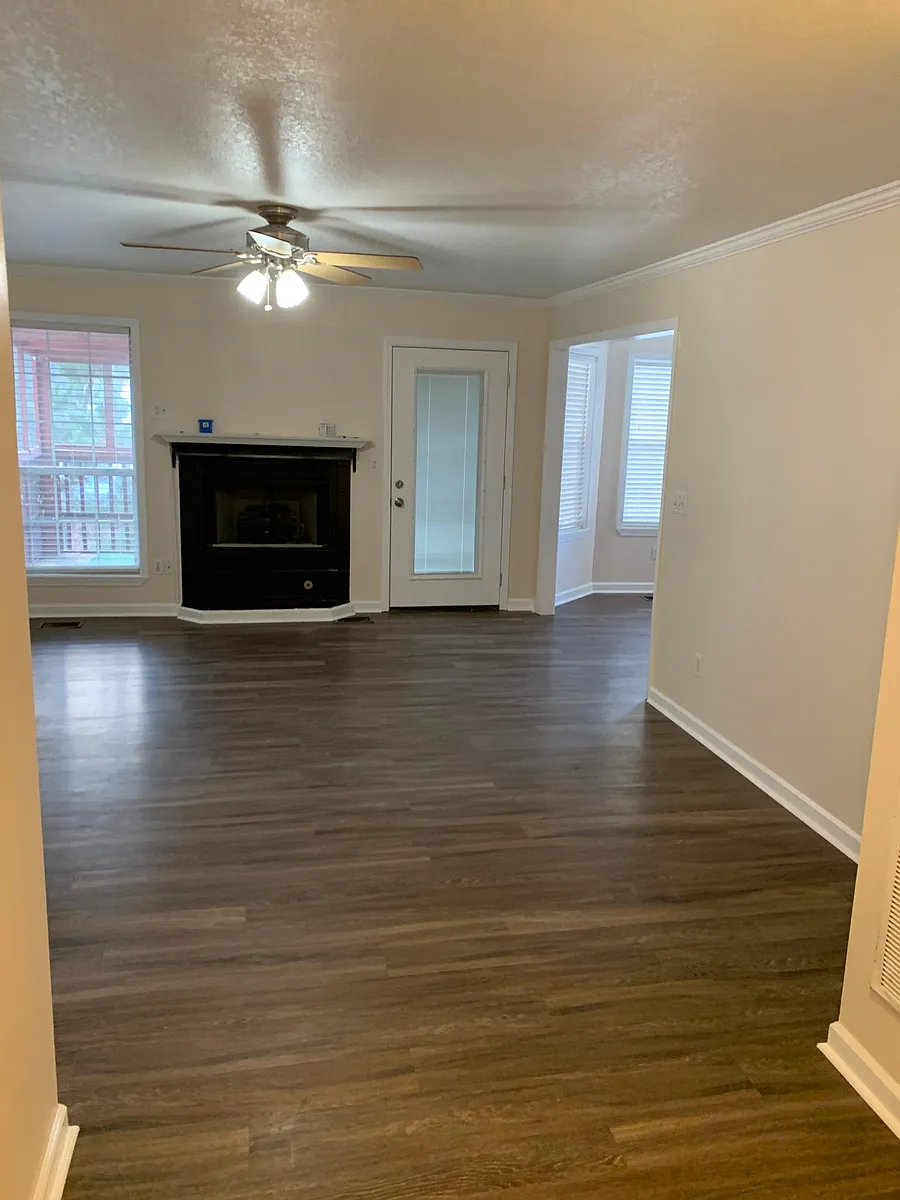 Building Photo - 4521 Summit Ridge Dr