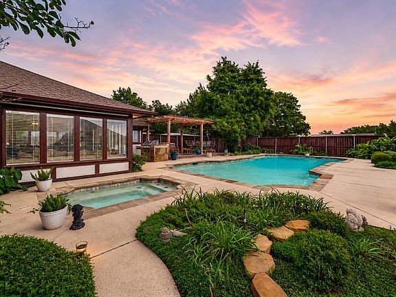 5th image of 2822 Colleen Dr
