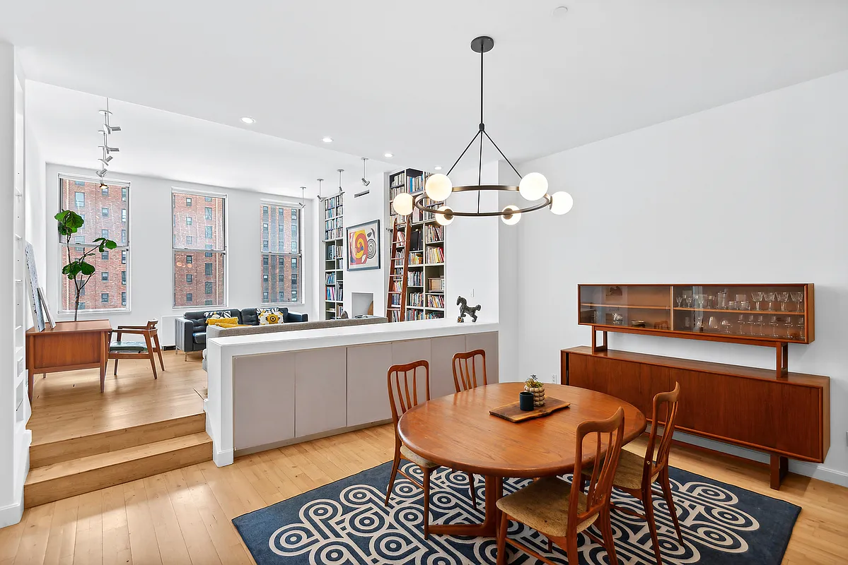 420 West 25th St Unit 7G  