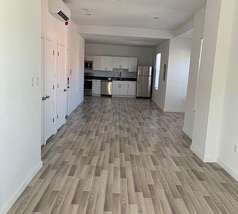 3rd image of 1758 N 31st St #C