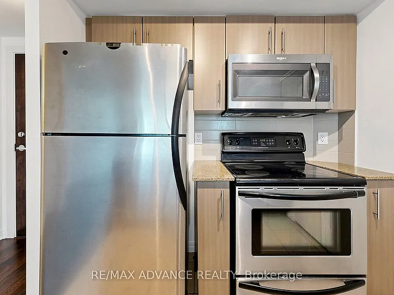 12 Yonge St #1805 — Photo 10