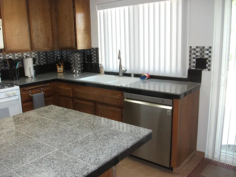 49225 Eisenhower Dr #49225 — Photo 15