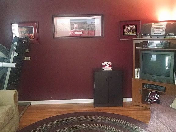 Den / Living Room