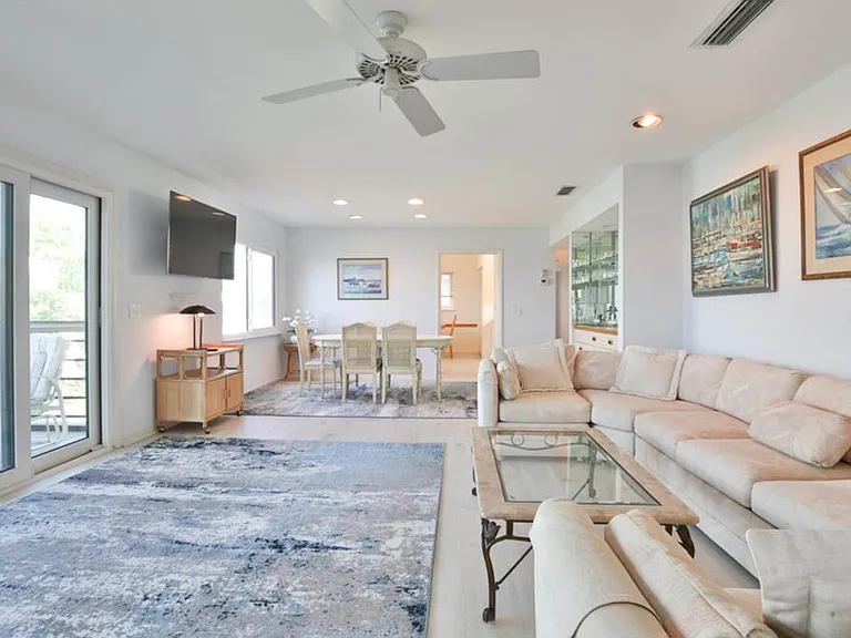 3440 Gulf Of Mexico Dr #9 — Photo 9