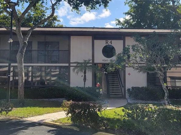 9379 S Belfort Cir #216, Fort Lauderdale, FL 33321
