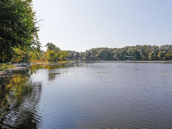 679 Black Run Way-103