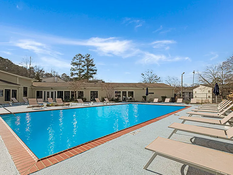 Springdale Glen — Photo 14