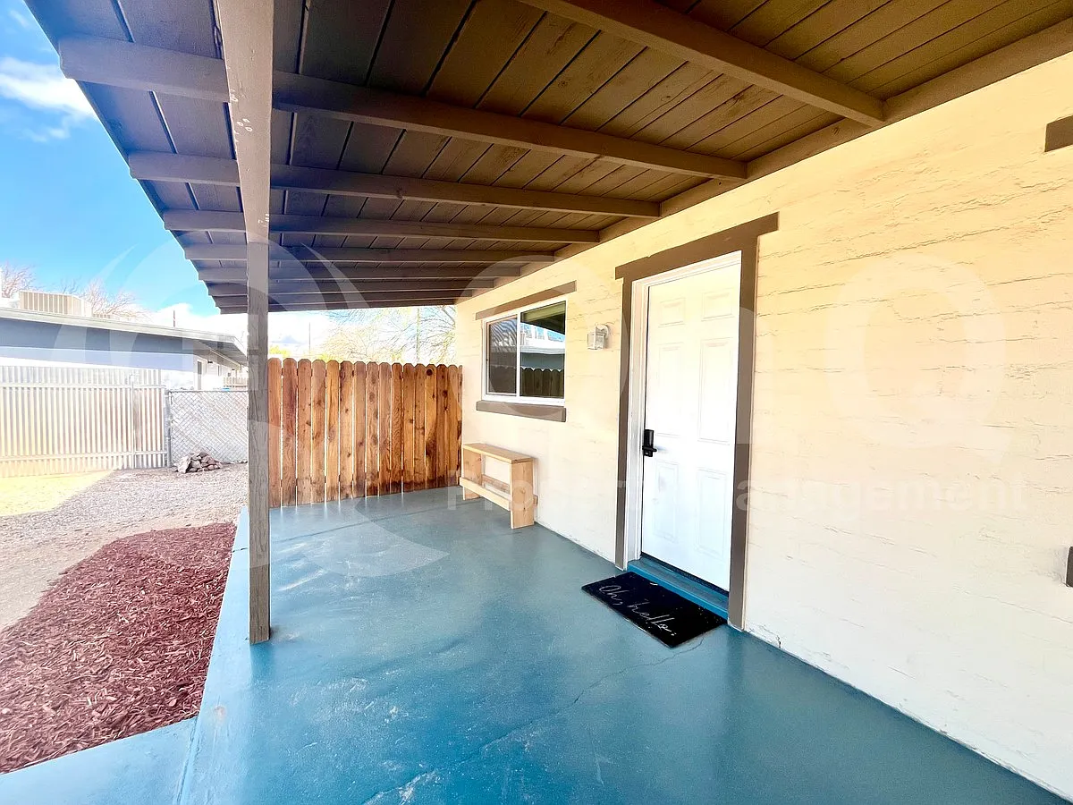 1 bed, 1.0 bath, 740 sqft, $1,125 — Photo 3