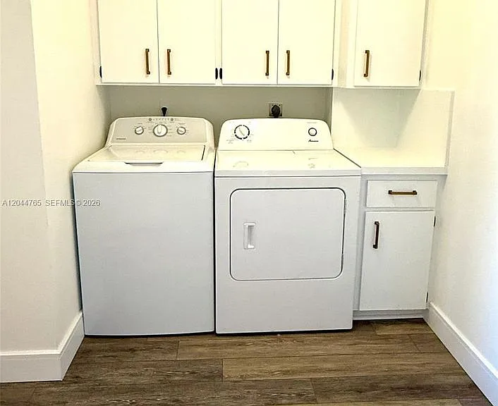 1705 Whitehall Dr #403 — Photo 14