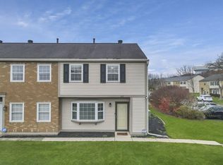 1637 Park Row Dr, Columbus, OH 43235