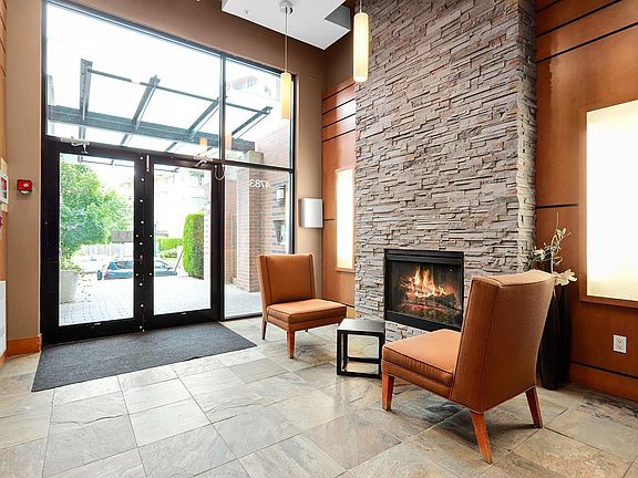 5th image of 4783 Dawson St #111
