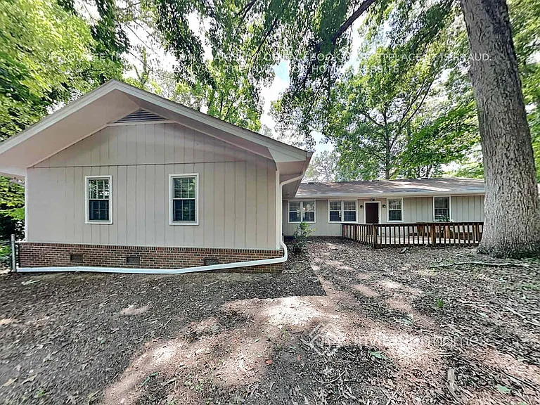 3158 Larkspur Cir — Photo 20