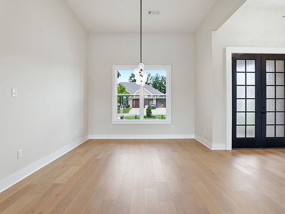 5th image of 7636 S Shoreline Blvd