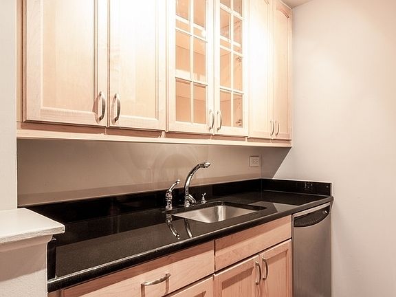 4th image of 182 E 95th St APT 23A