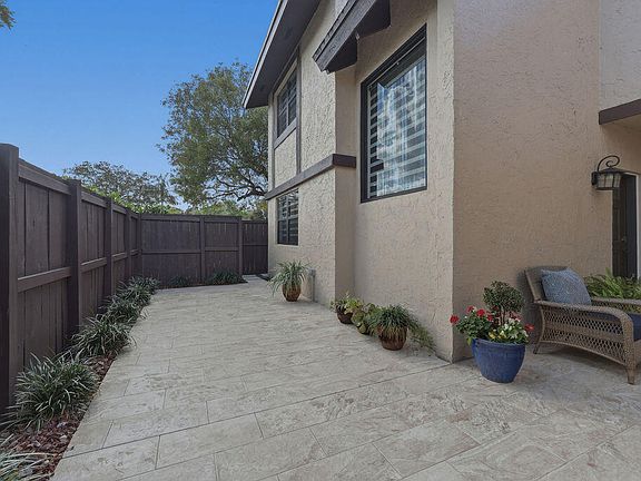 4th image of 1871 Bayberry Drive #1871