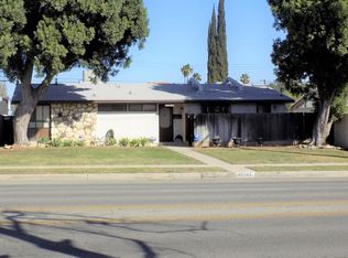 16745 Lassen St, North Hills, CA 91343