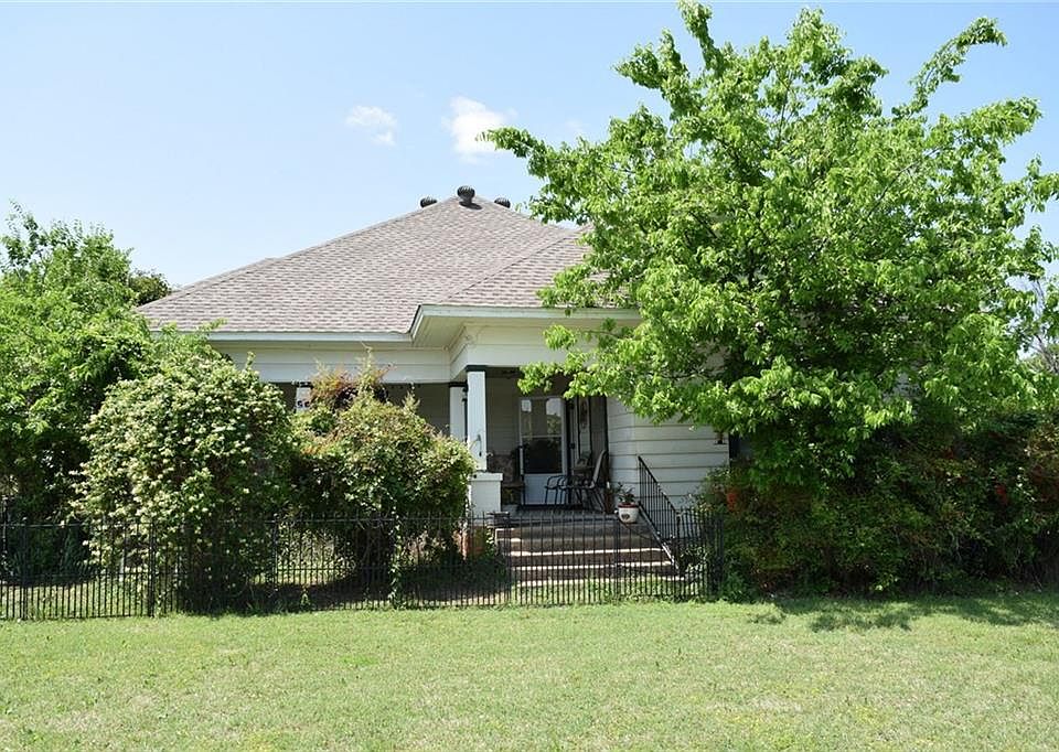 1st image of 602 Cottonwood St