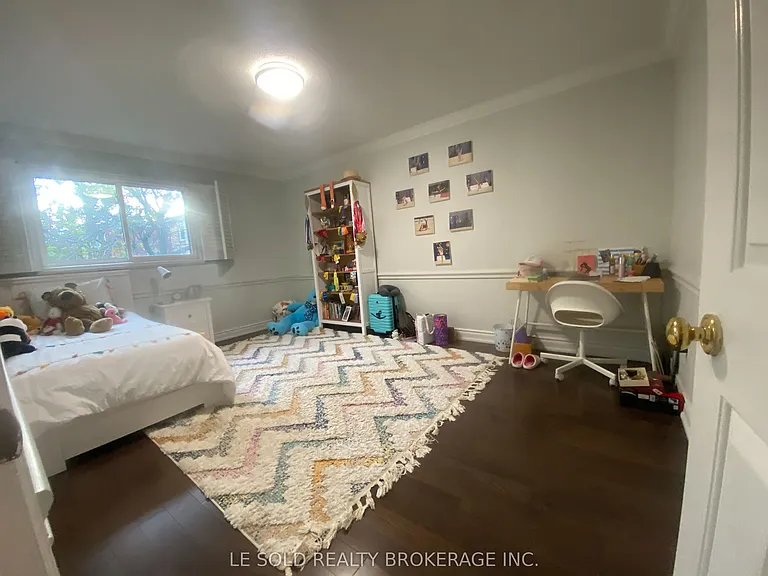 10 McDougall Ct — Photo 21