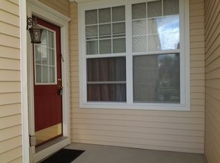 77 Woodside Knolls Dr, Middletown, NY