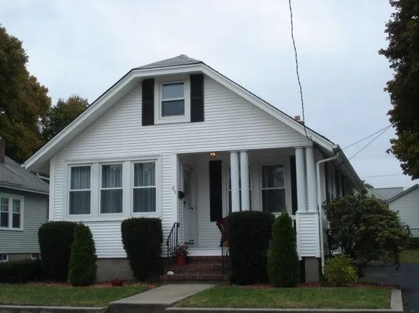 25 Hollywood Ave, Warwick, RI 02888