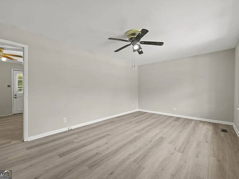 2260 Arrowwood Dr — Photo 16