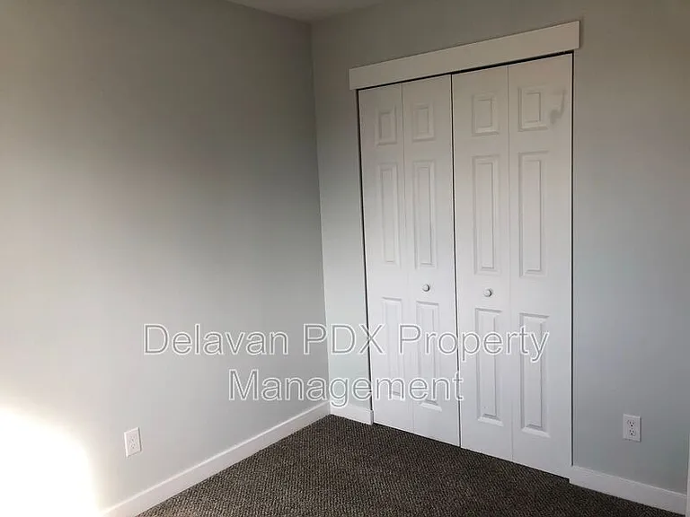 1396 Kimber Ct — Photo 21