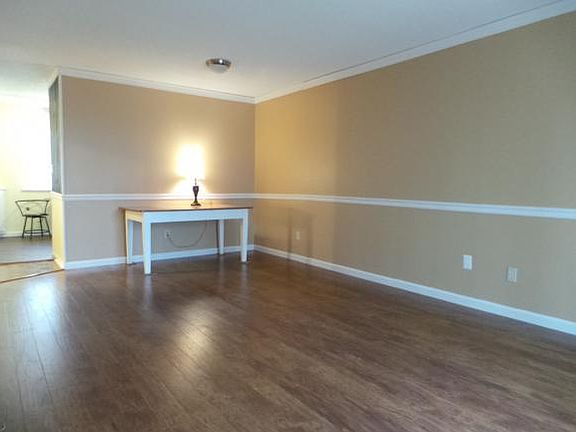 2nd image of 1554 Colony Park Dr