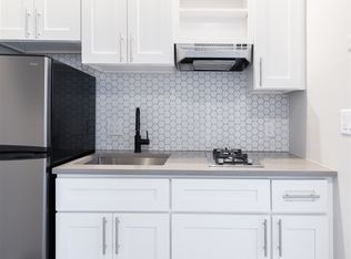 160 Saint Botolph St #9, Boston, MA 02115