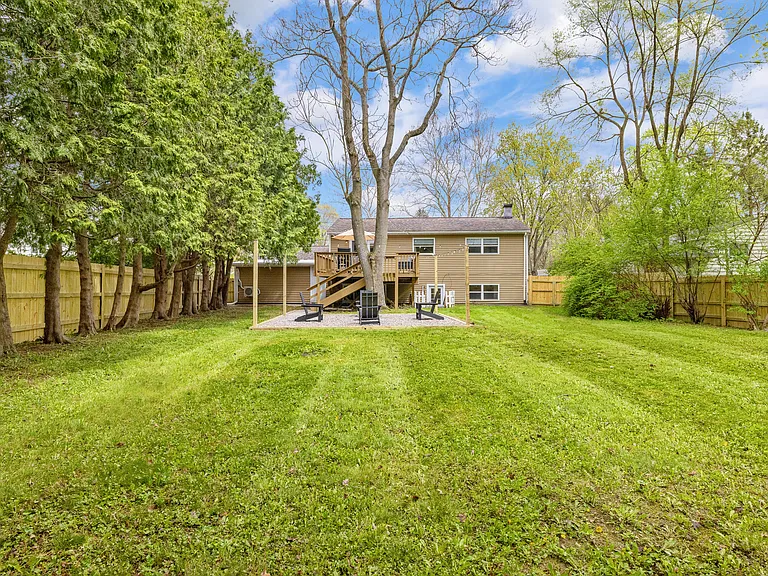 11166 Riverview Dr — Photo 58