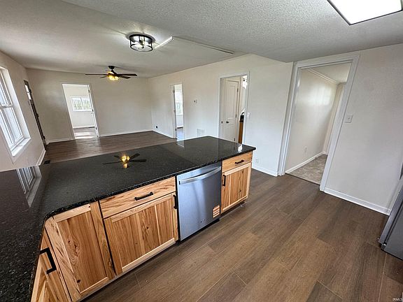 5th image of 1420 Kimmell Rd