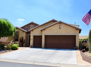898 N Kenneth Dr, Green Valley, AZ 85614