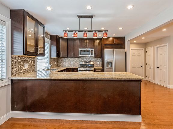 4th image of 251-50 61st Ave #1