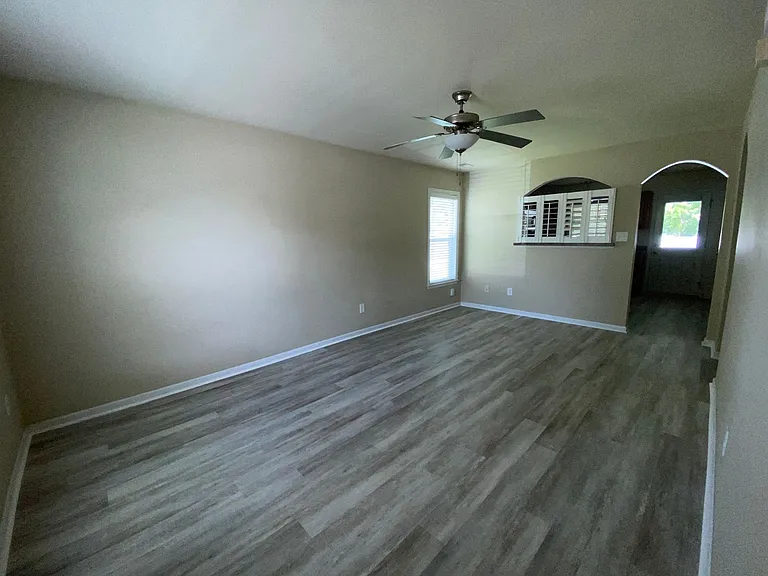 258 Caldwell Loop — Photo 3