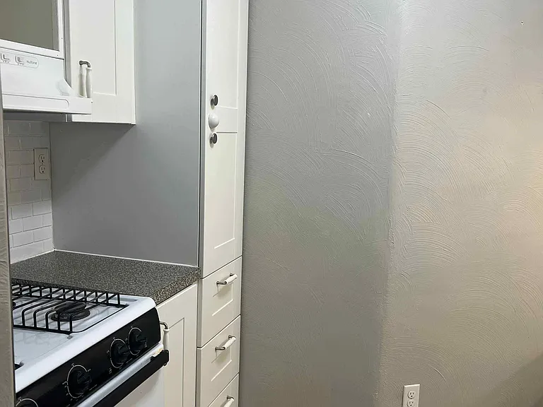 1100 Laclair St #2 — Photo 2