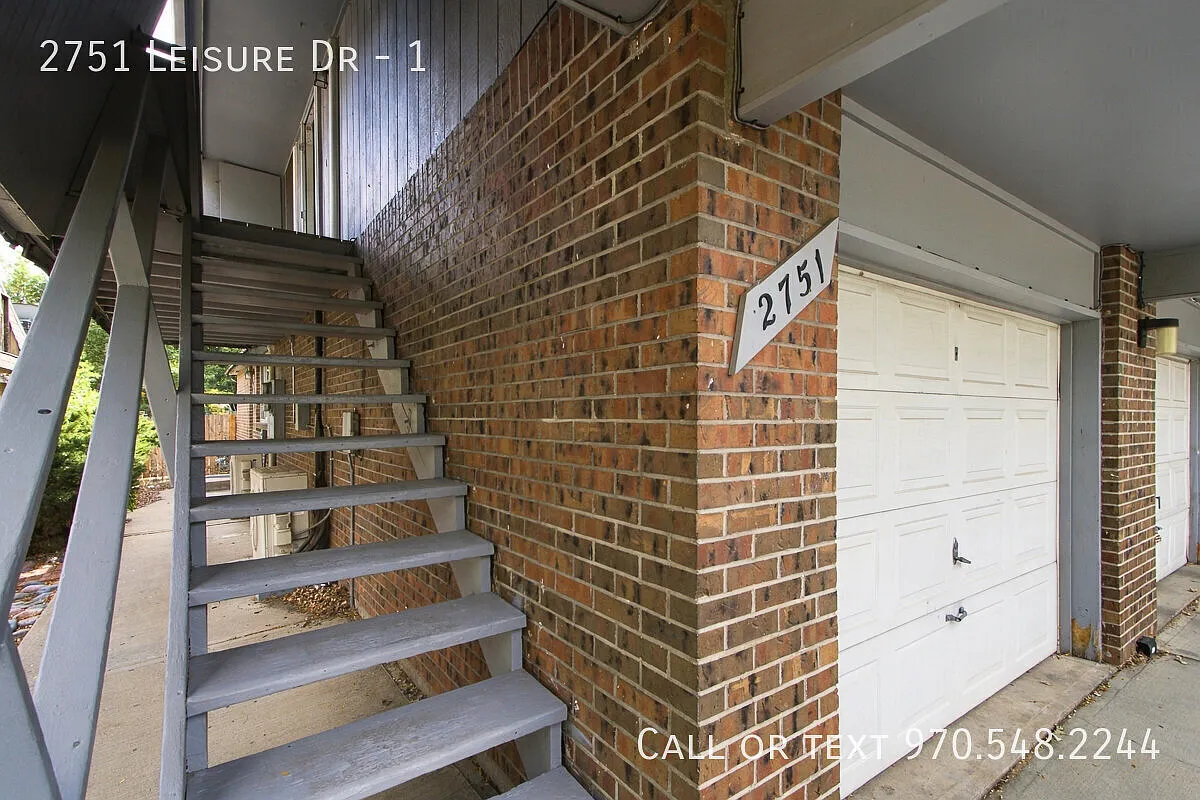 3 bed, 1100 sqft, $1,700 — Photo 2
