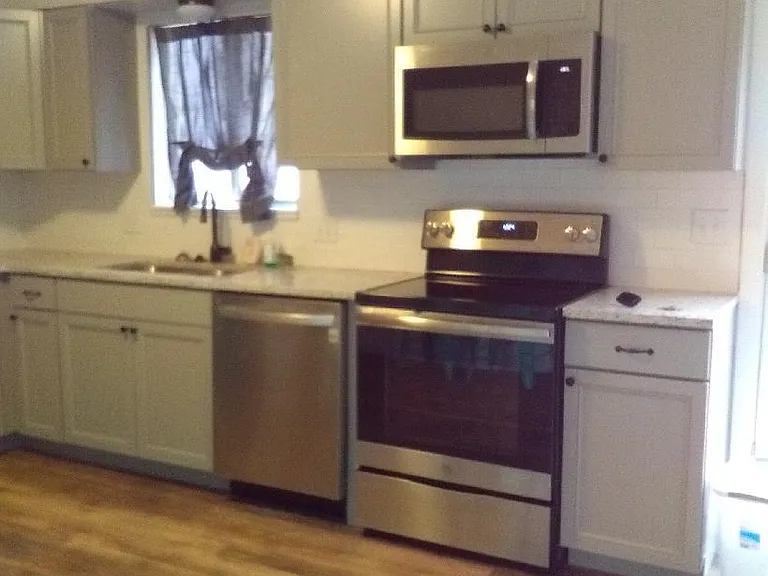 1501 Manitou Blvd — Photo 4