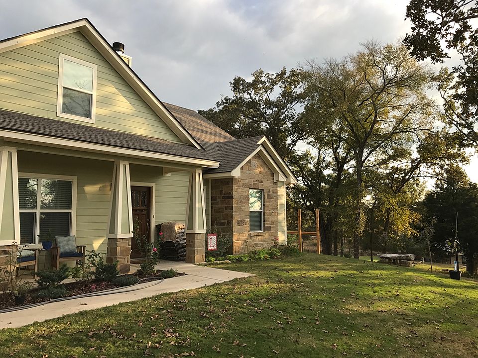 1st image of 596 Oak Tree Ln